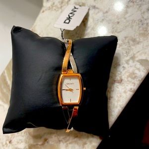 DKNY woman watch